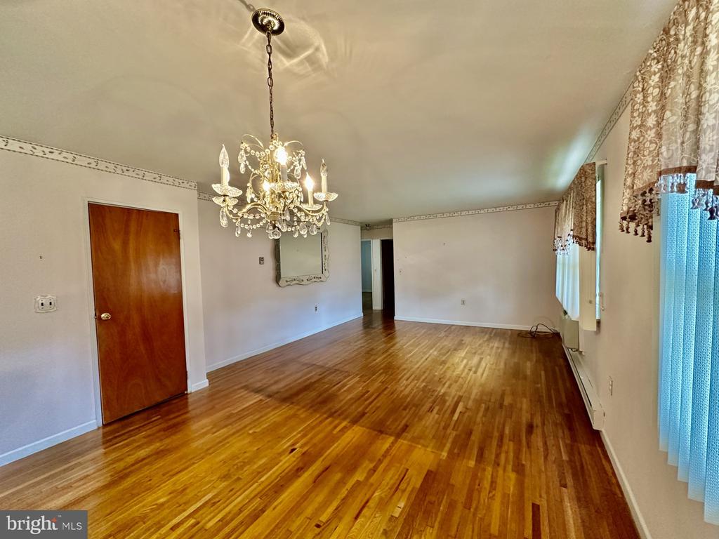 133 AZALEA DRIVE Unit: B