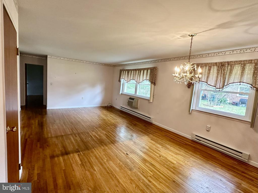133 AZALEA DRIVE Unit: B
