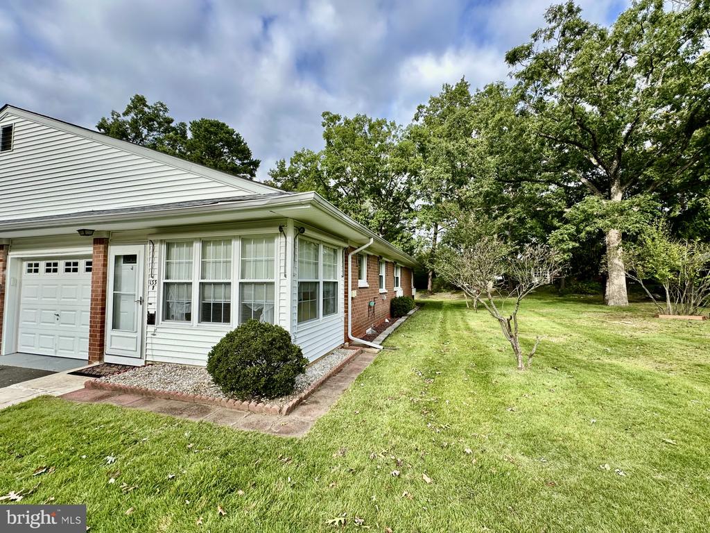 133 AZALEA DRIVE Unit: B