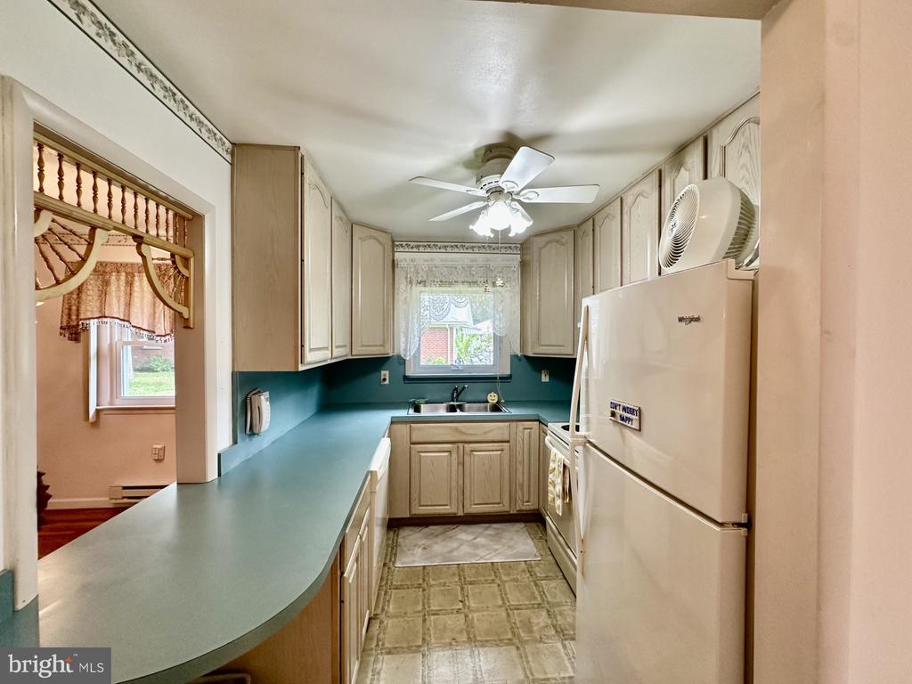 133 AZALEA DRIVE Unit: B