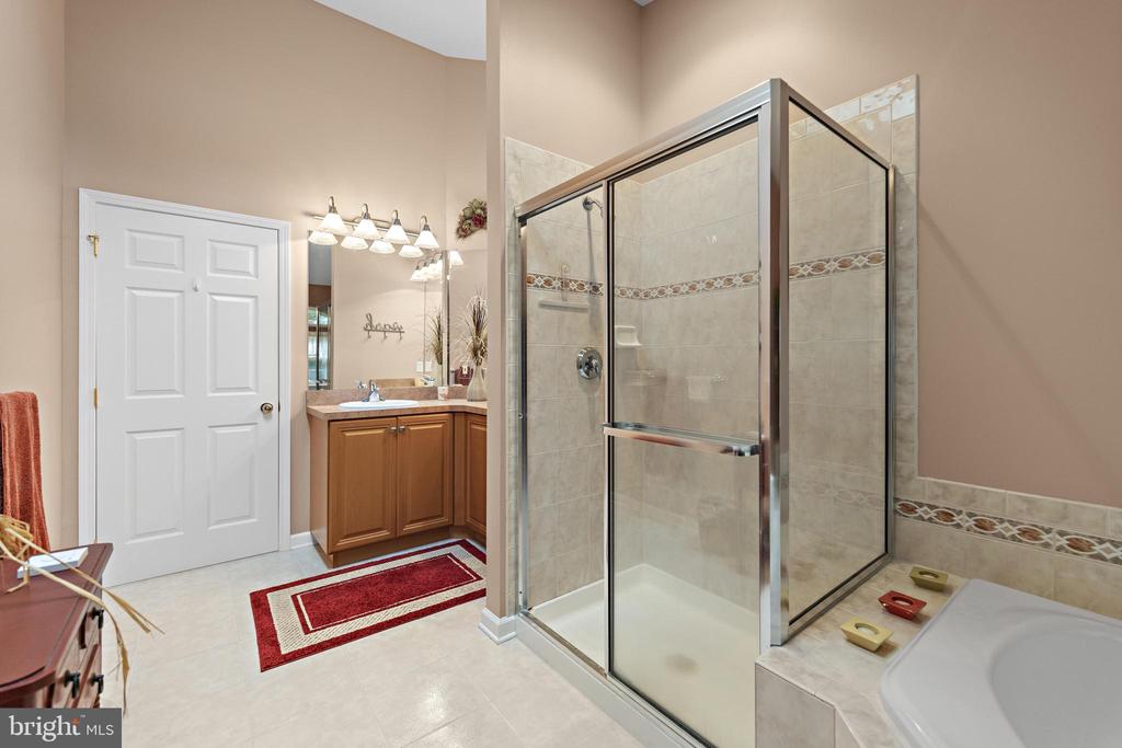 32 WINDWARD DRIVE