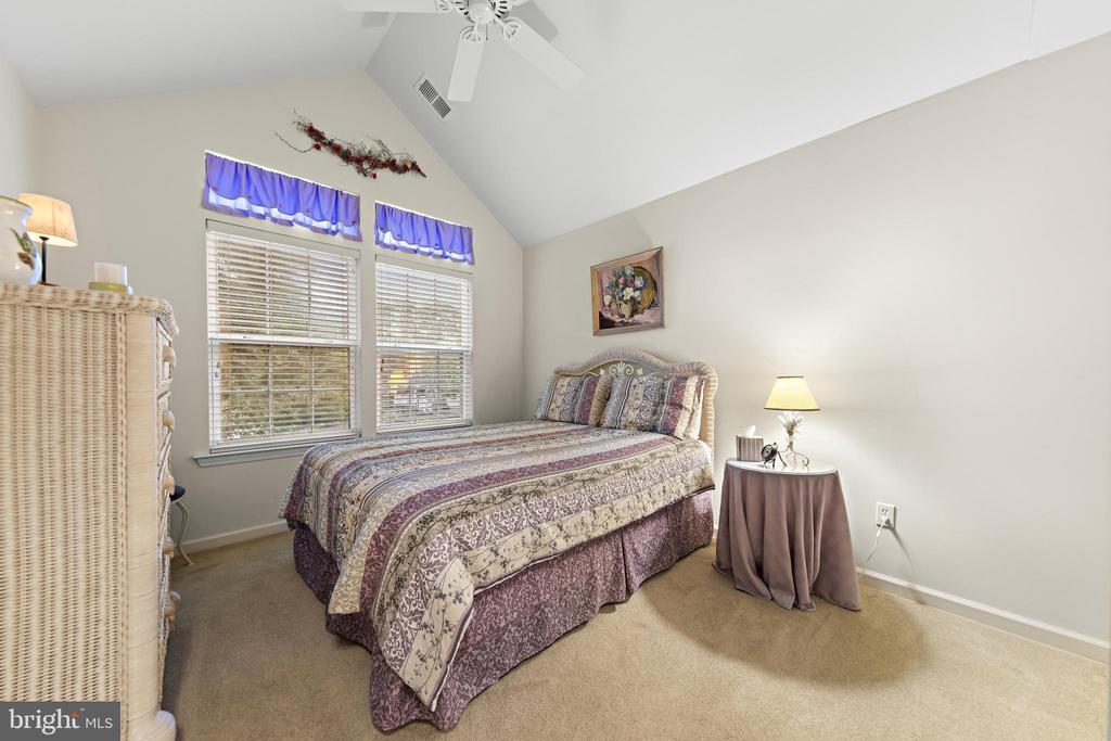 32 WINDWARD DRIVE