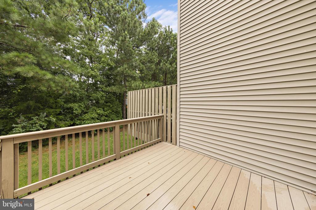 32 WINDWARD DRIVE