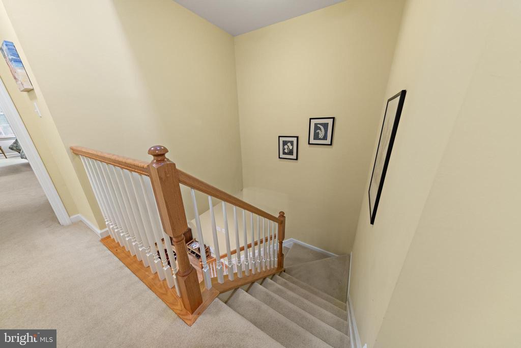 32 WINDWARD DRIVE
