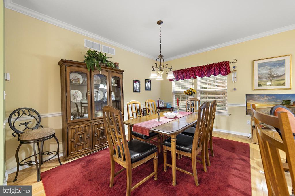 32 WINDWARD DRIVE
