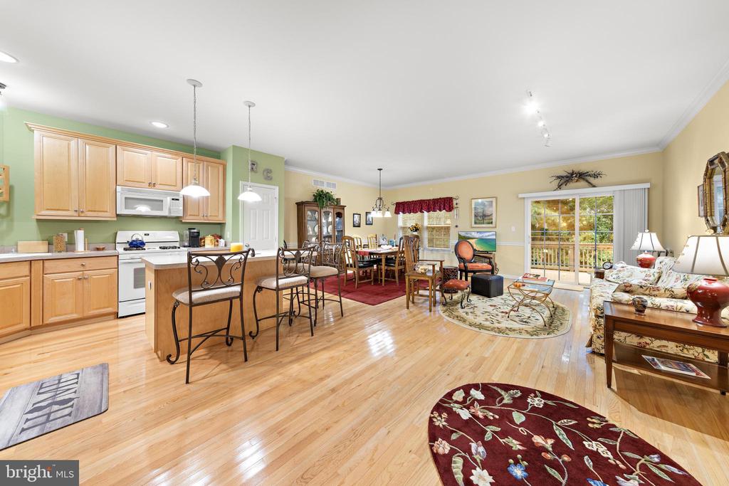 32 WINDWARD DRIVE