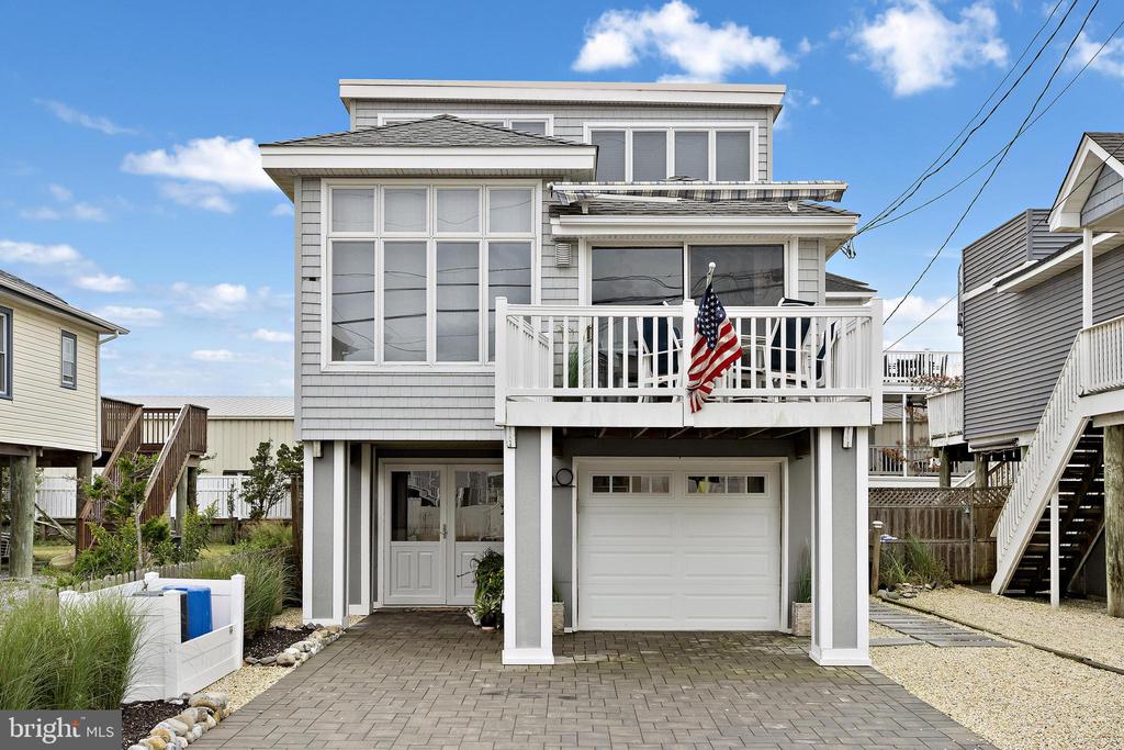 30 W WINIFRED AVENUE