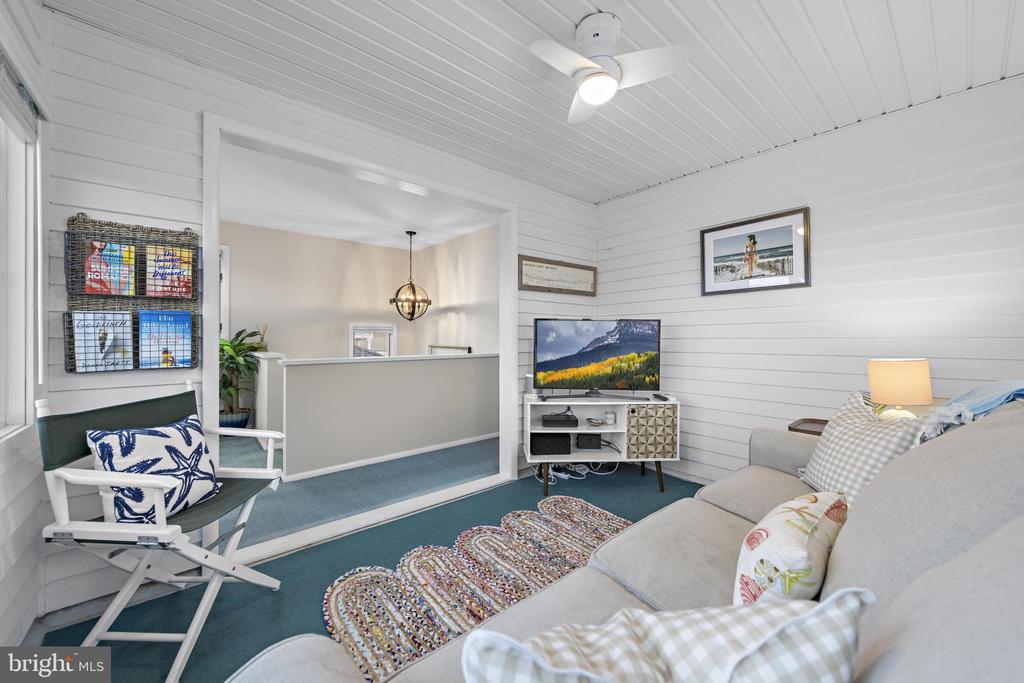 30 W WINIFRED AVENUE