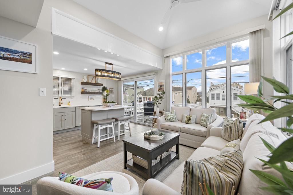 30 W WINIFRED AVENUE