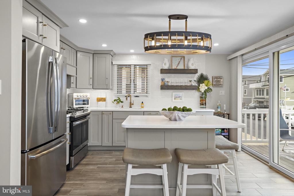 30 W WINIFRED AVENUE