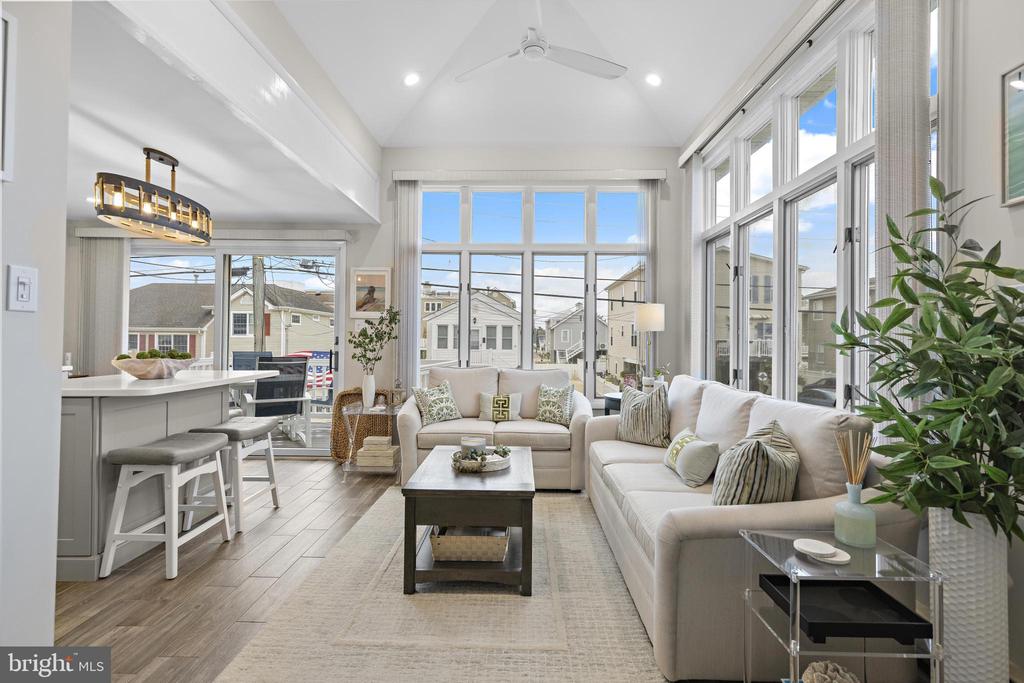 30 W WINIFRED AVENUE