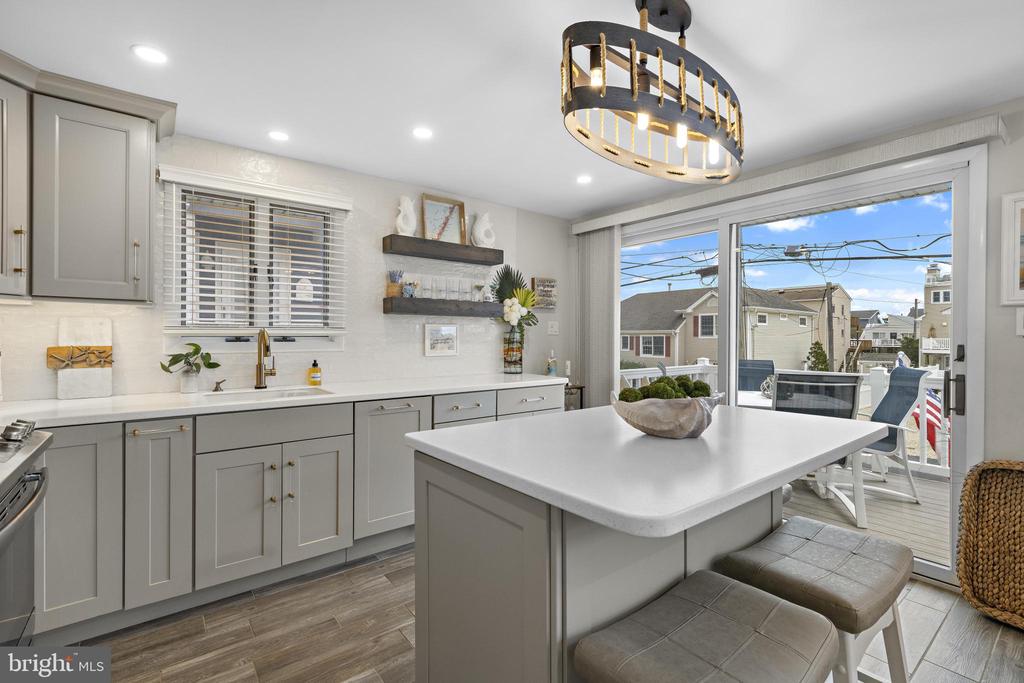 30 W WINIFRED AVENUE