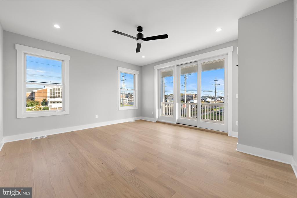 2 E 47TH STREET
