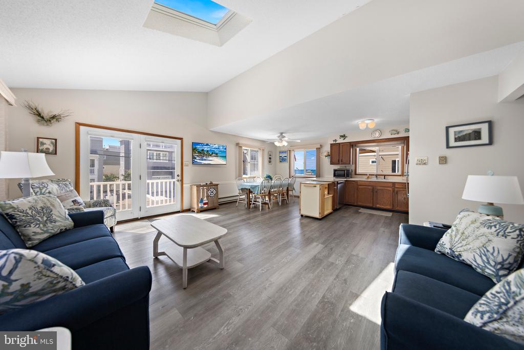 41 W SAND DUNE LANE