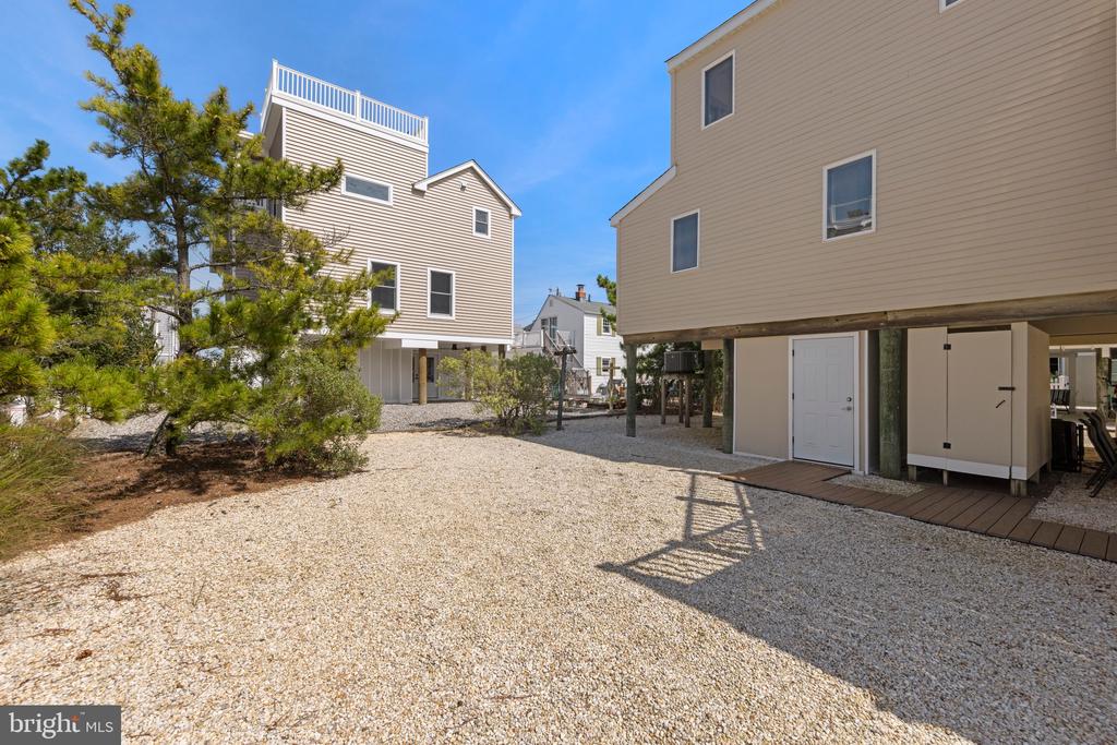 41 W SAND DUNE LANE