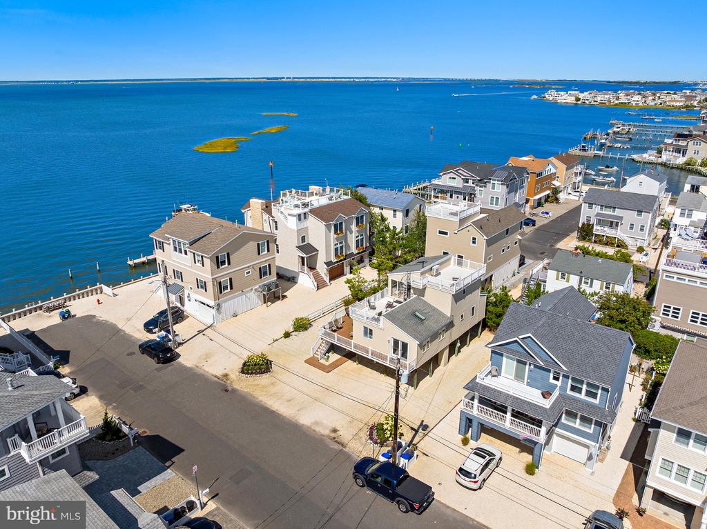 41 W SAND DUNE LANE