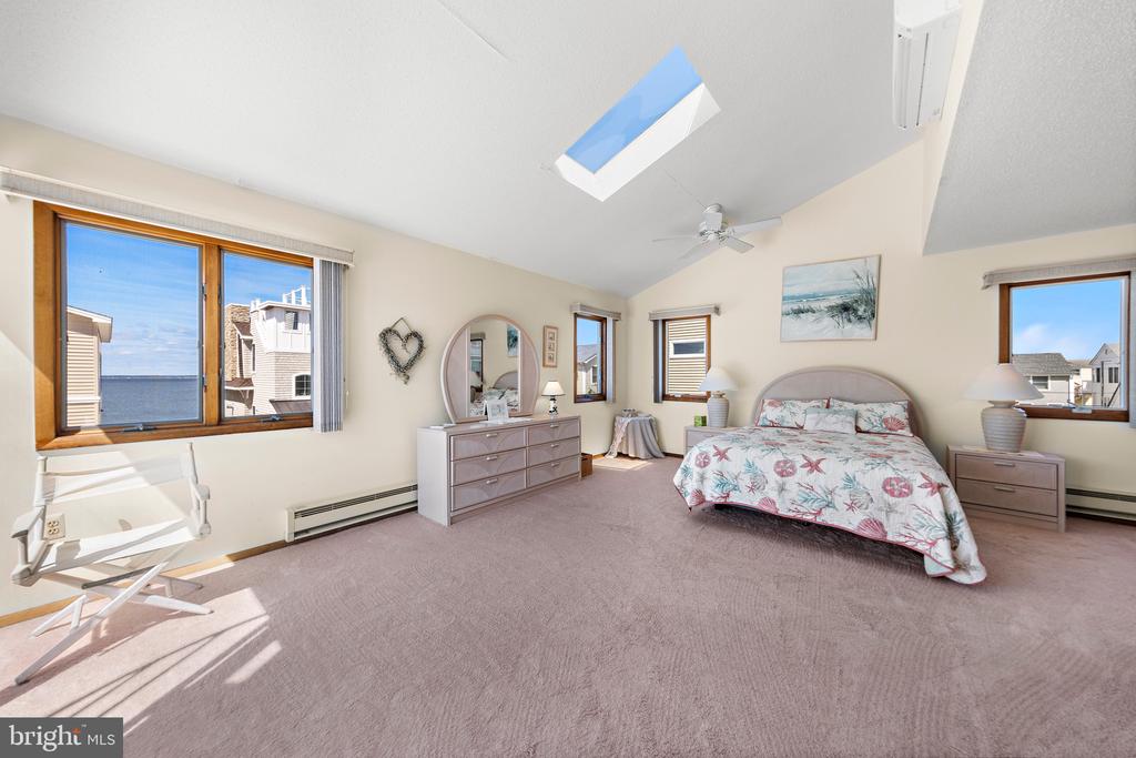 41 W SAND DUNE LANE