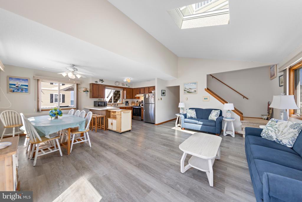 41 W SAND DUNE LANE