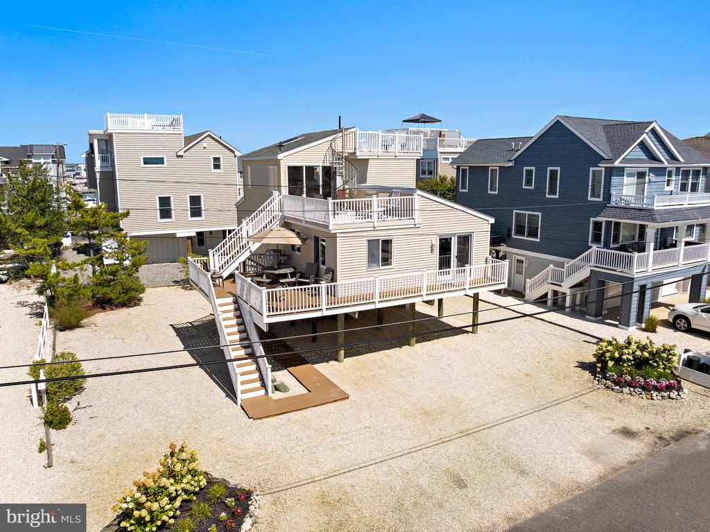 41 W SAND DUNE LANE