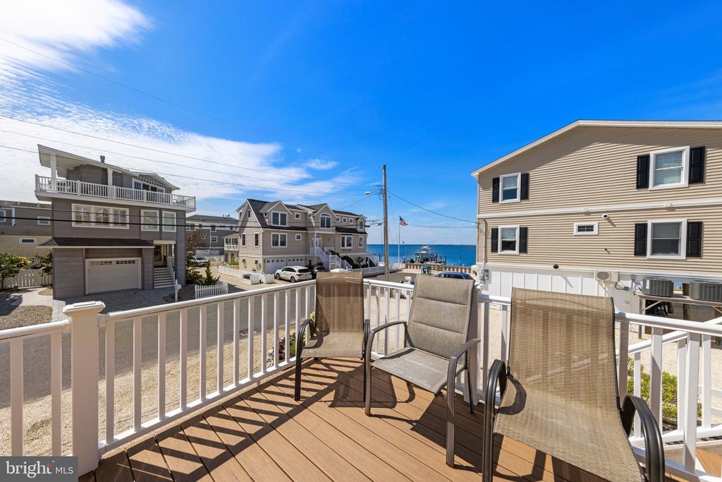 41 W SAND DUNE LANE