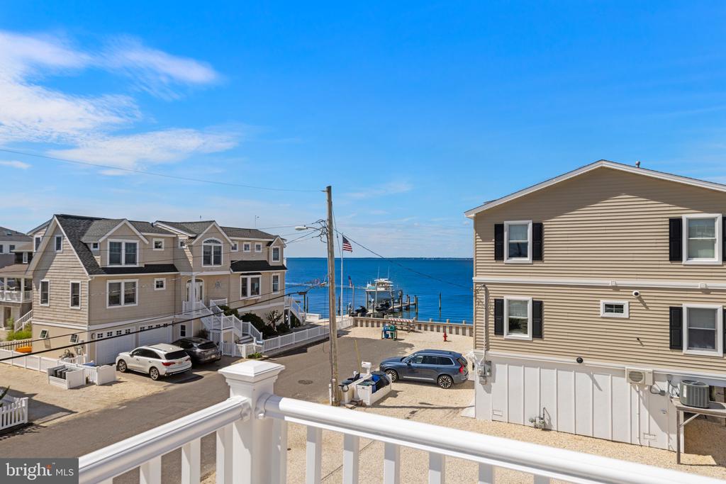 41 W SAND DUNE LANE
