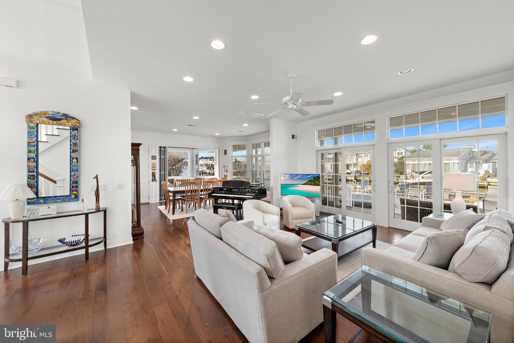 171 MARINA BOULEVARD
