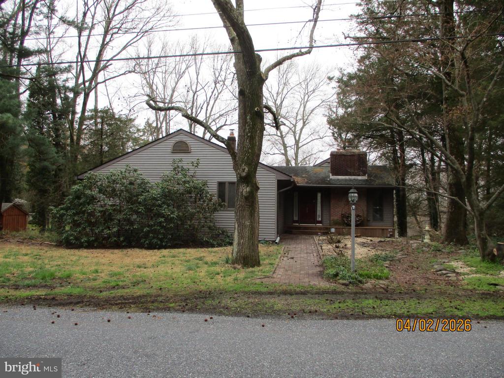 55 LAKEVIEW DRIVE