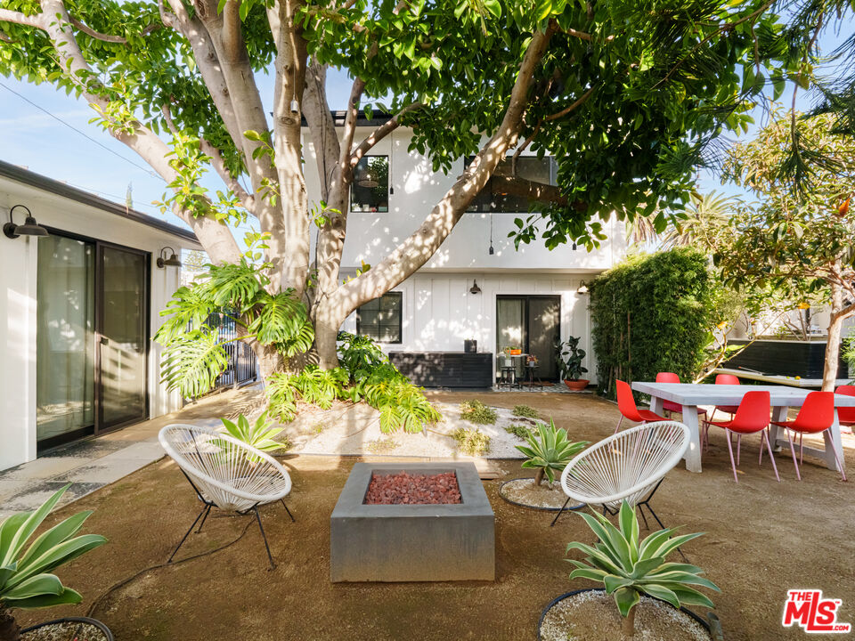 315 Vernon Ave