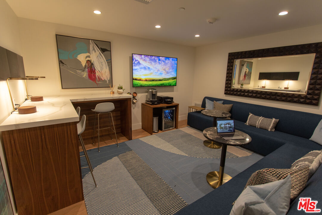 8017 W NORTON AVE Unit: 405