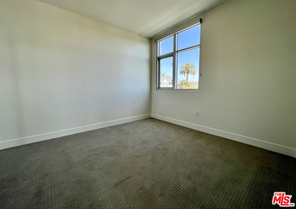 8017 W NORTON AVE Unit: 405