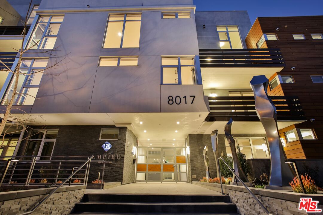 8017 W NORTON AVE Unit: 405
