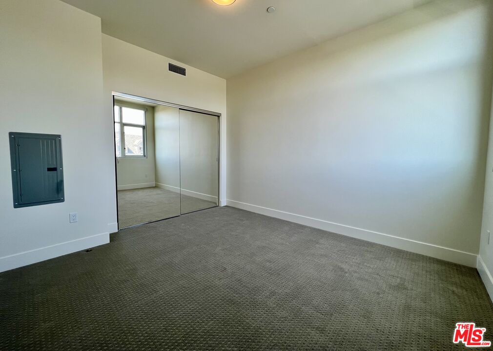 8017 W NORTON AVE Unit: 405