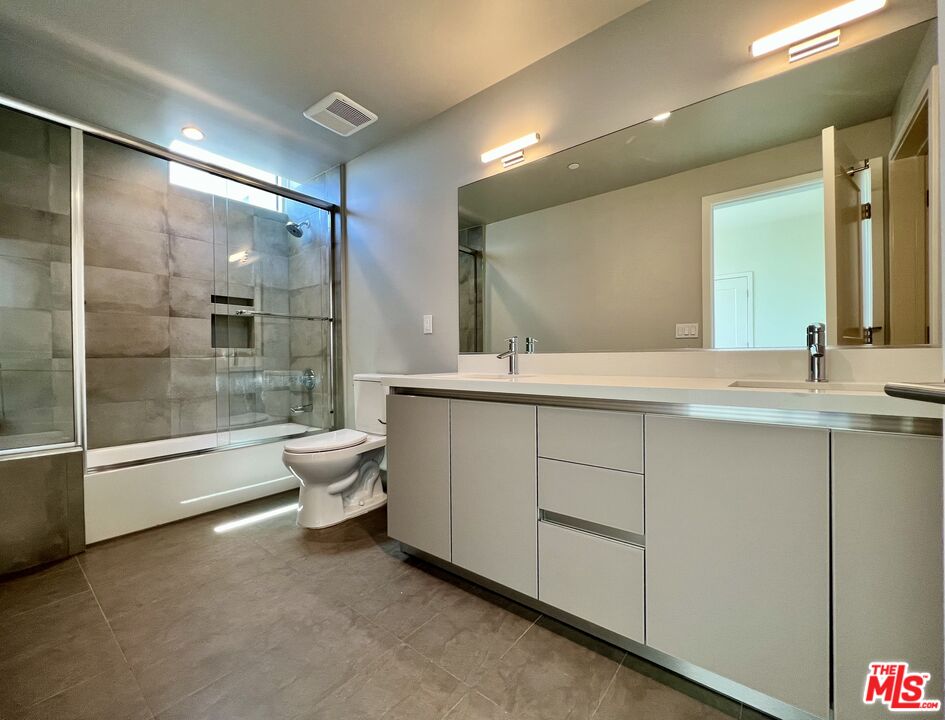 8017 W NORTON AVE Unit: 405