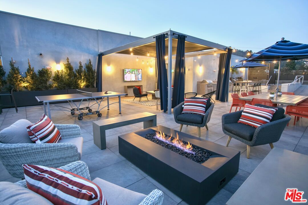 8017 W NORTON AVE Unit: 405