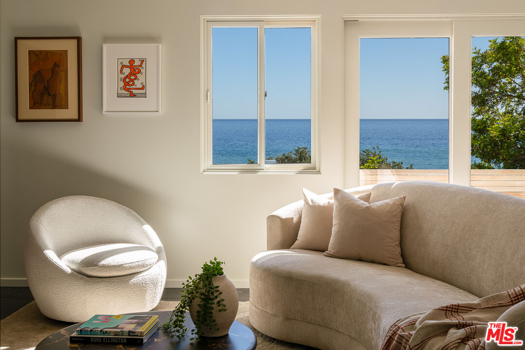 31558 Victoria Point Rd