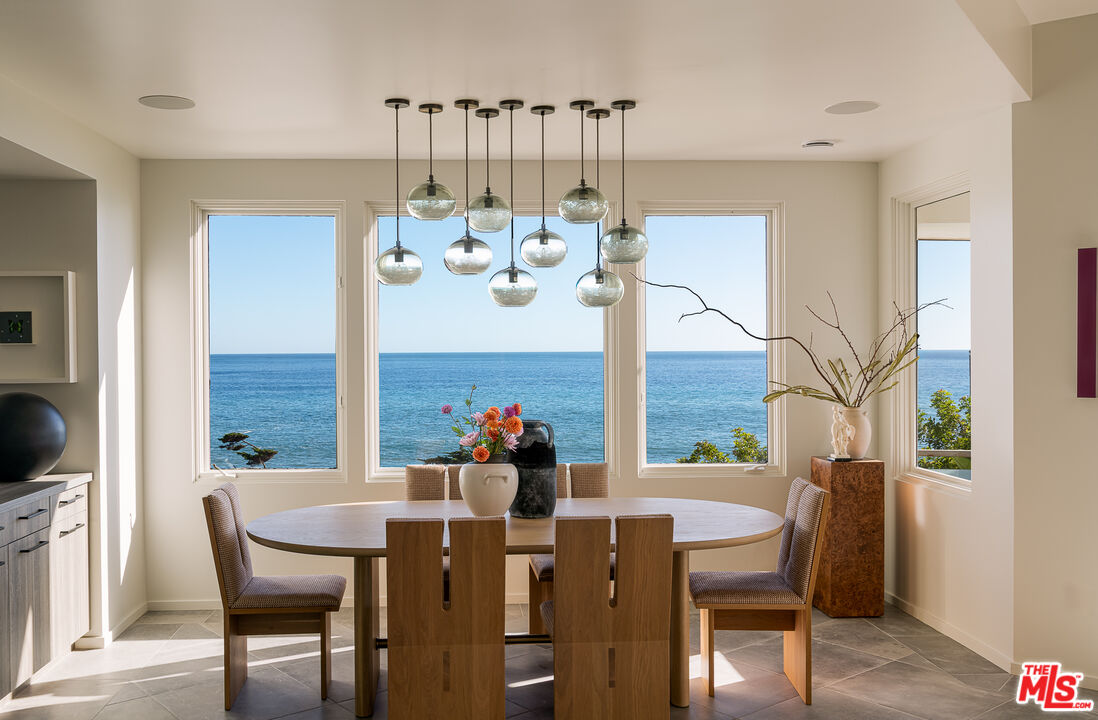 31558 Victoria Point Rd