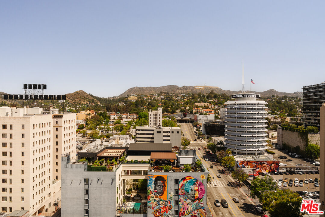 1645 Vine St Unit: 511