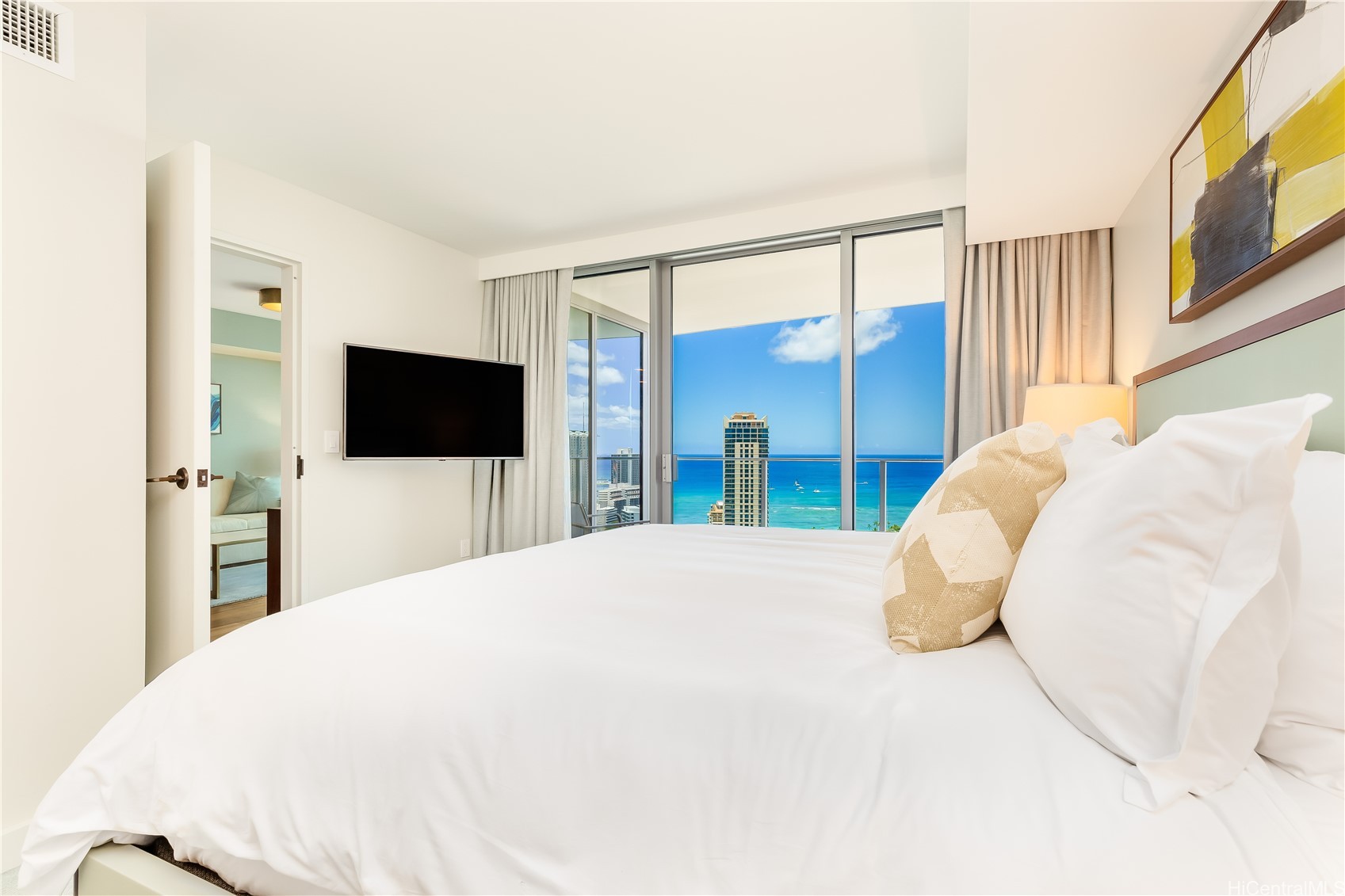 2139 Kuhio Avenue 3305