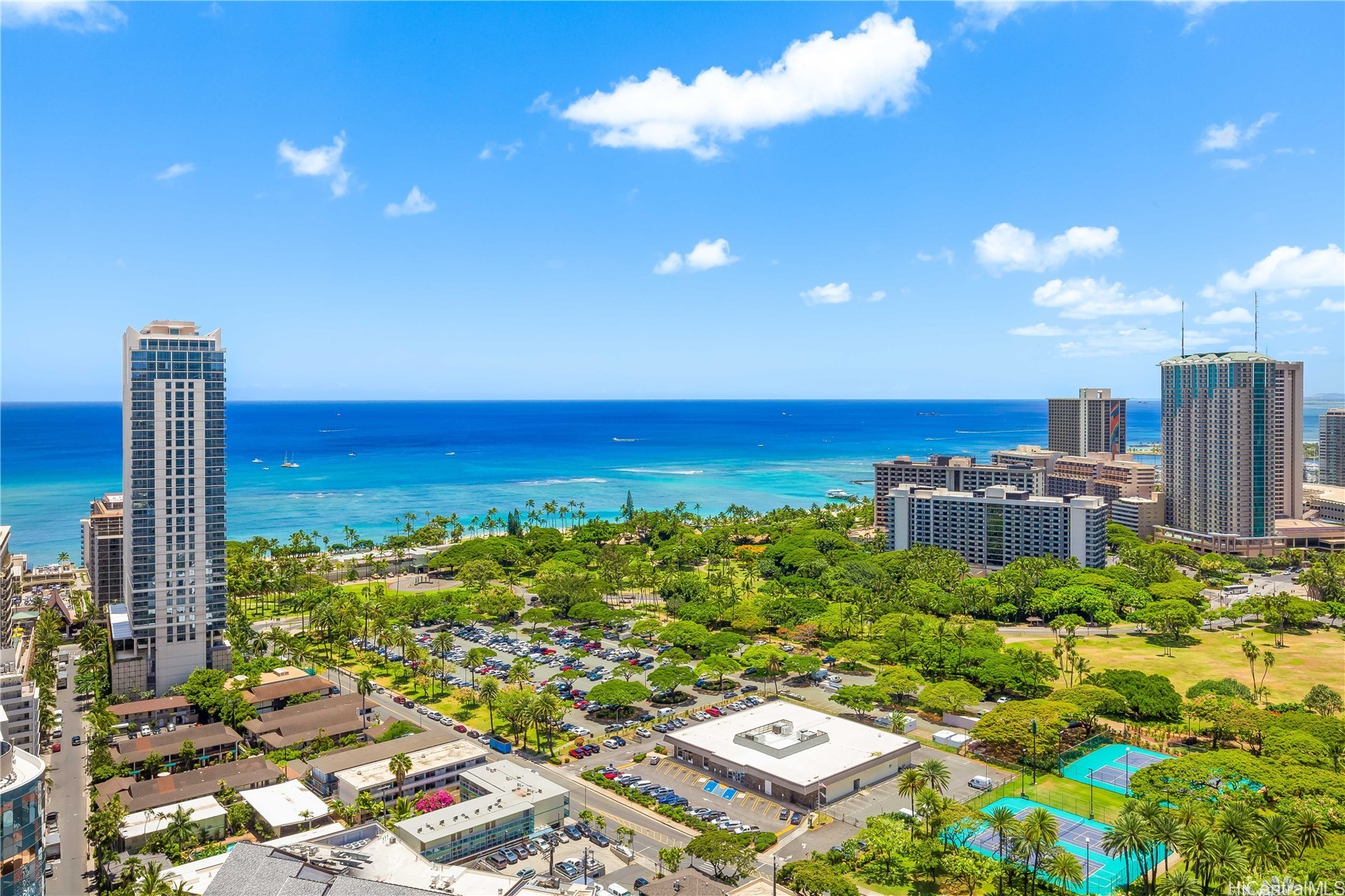 2139 Kuhio Avenue 3305