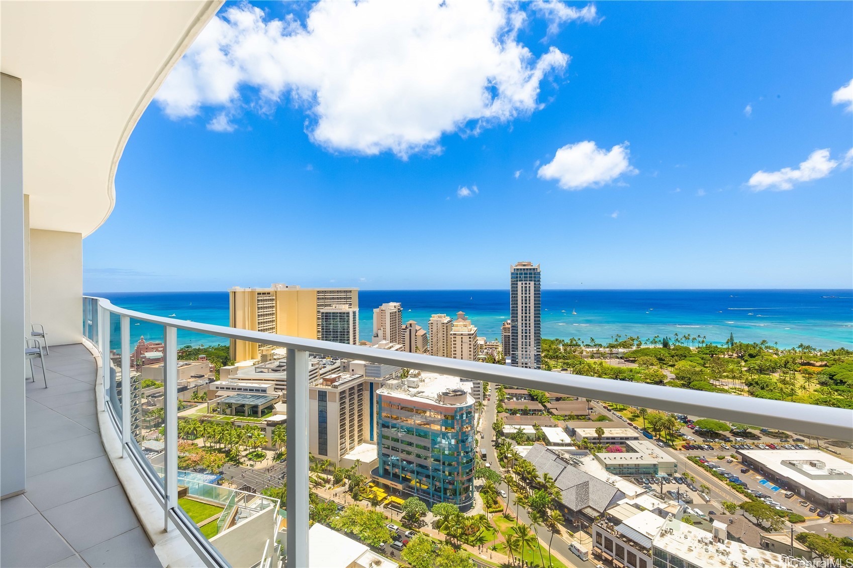 2139 Kuhio Avenue 3305