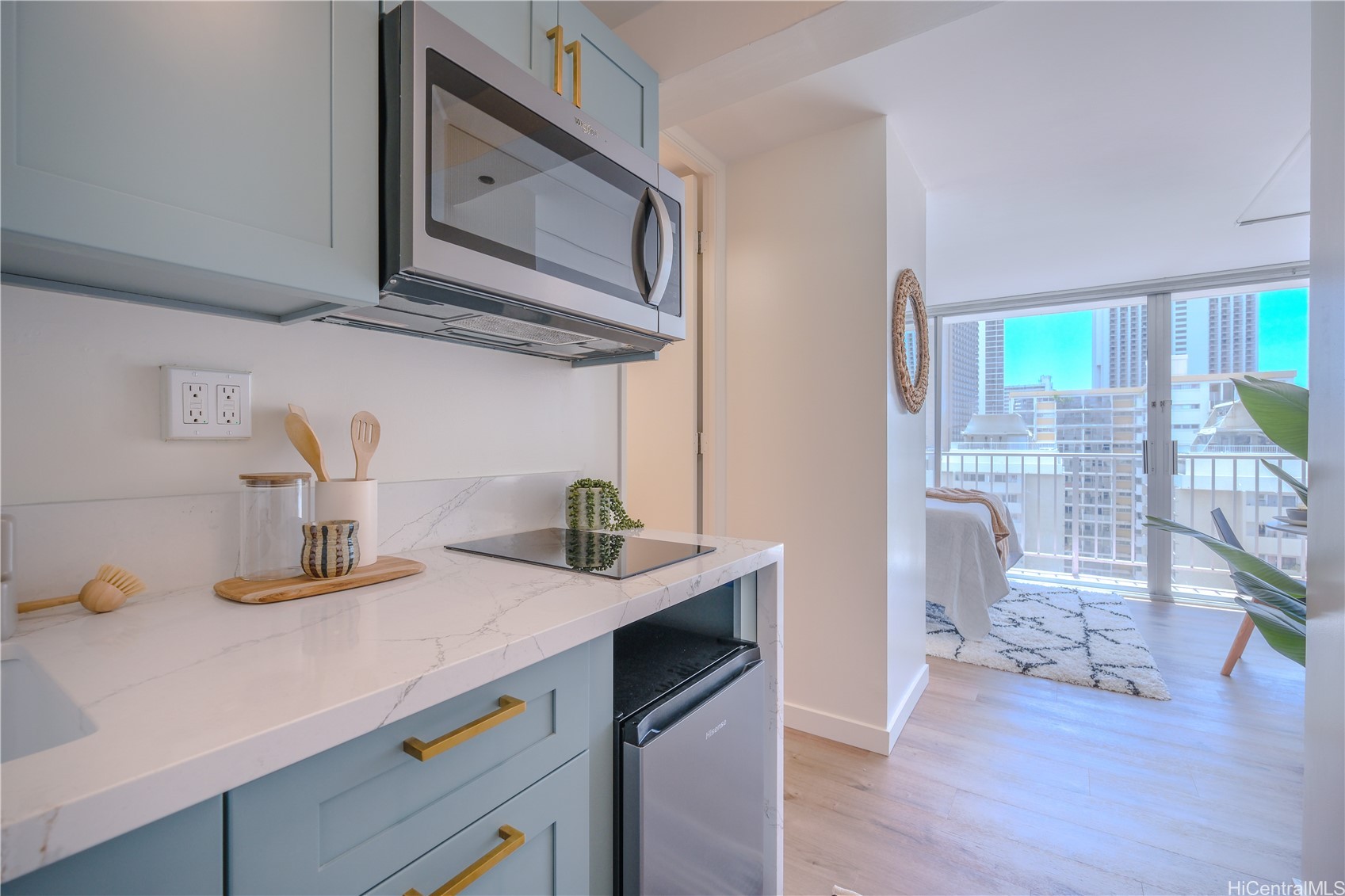 2427 Kuhio Avenue 1208