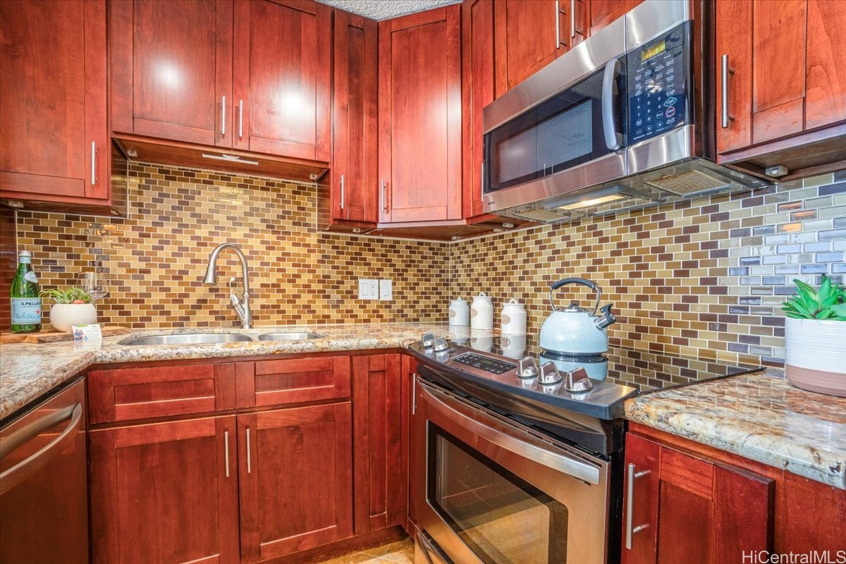 400 Hobron Lane 3009