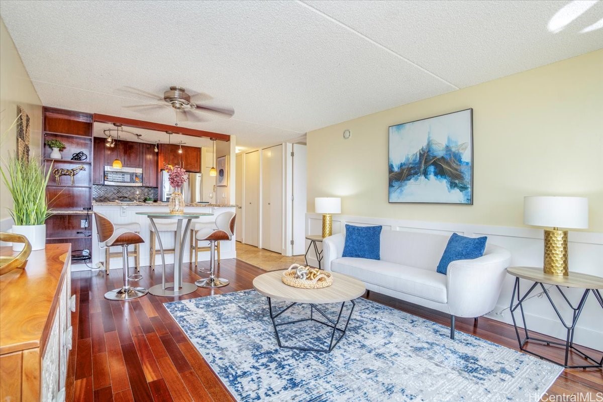 400 Hobron Lane 3009