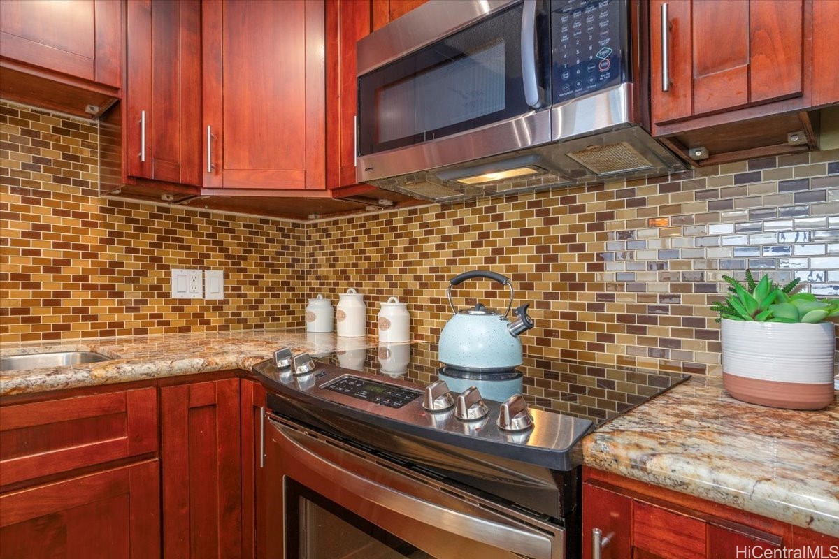 400 Hobron Lane 3009