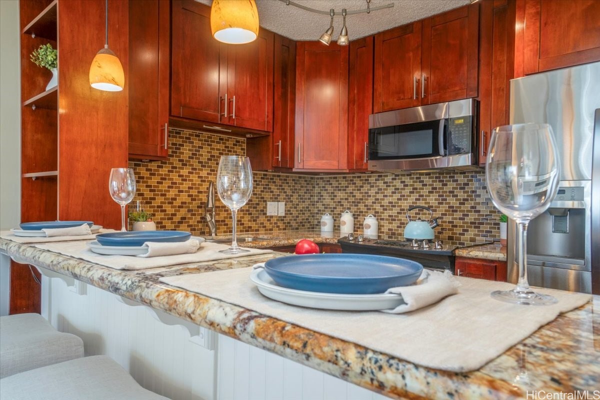 400 Hobron Lane 3009