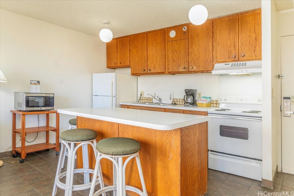 201 Ohua Avenue 1608