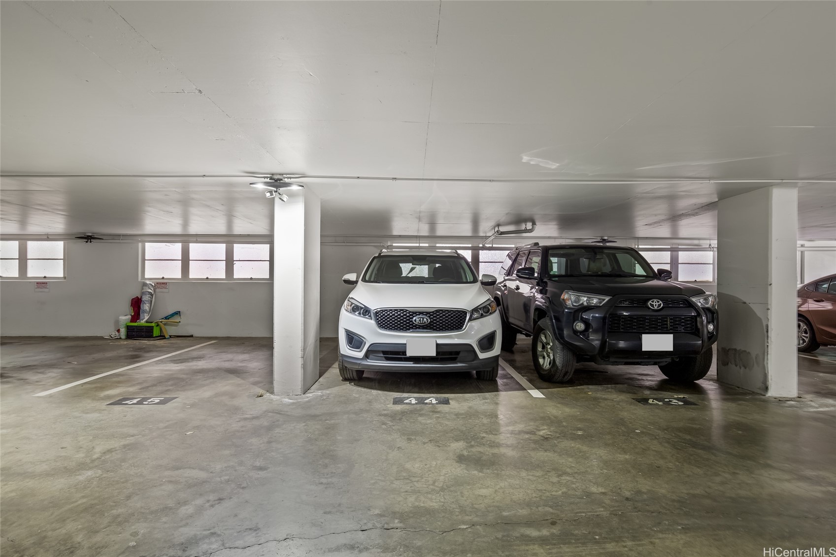 430 Kaiolu Street 1007