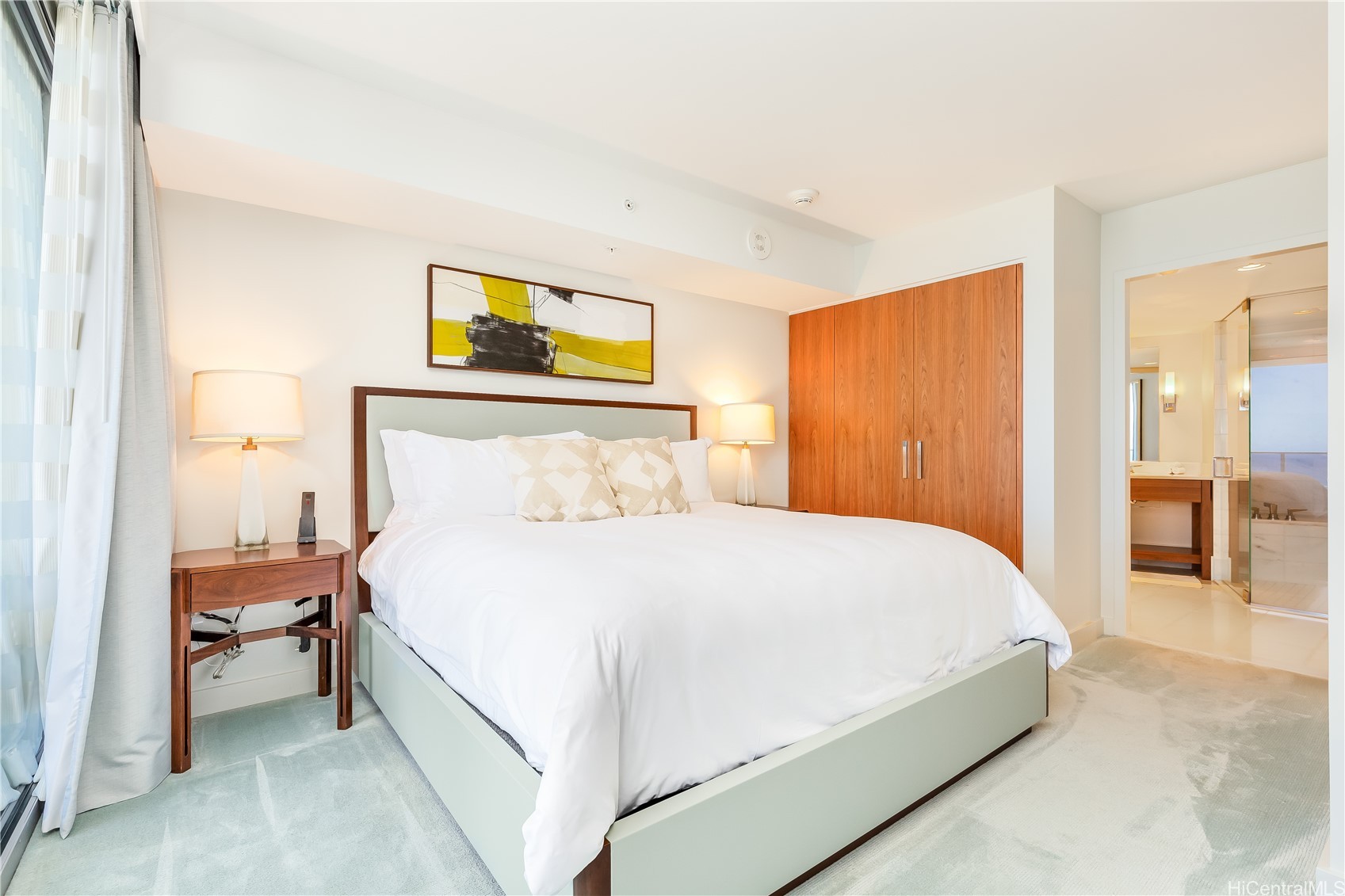 2139 Kuhio Avenue 34th Floor