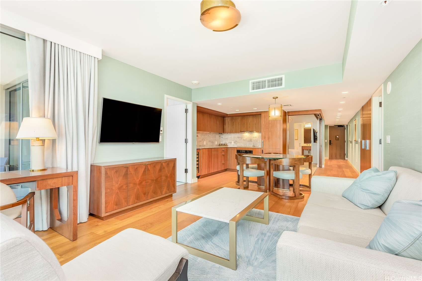 2139 Kuhio Avenue 34th Floor