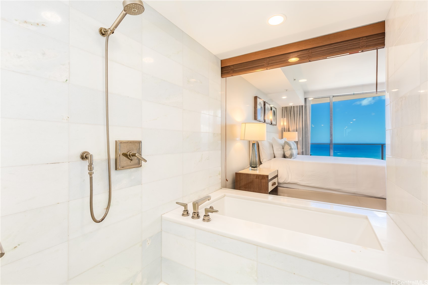 2139 Kuhio Avenue 34th Floor